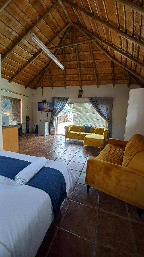 28 At Van Den Bos International Guesthouse 伊登维尔 外观 照片