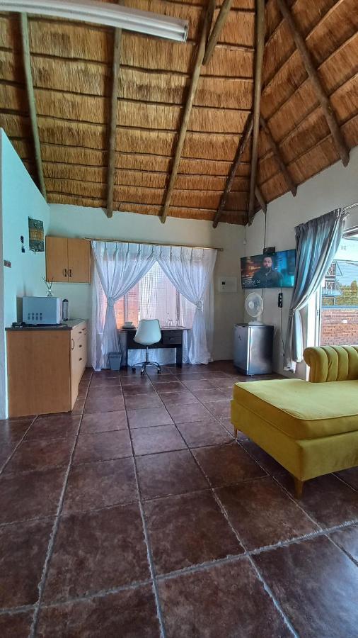 28 At Van Den Bos International Guesthouse 伊登维尔 外观 照片