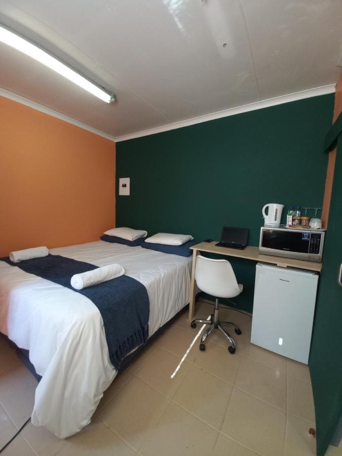 28 At Van Den Bos International Guesthouse 伊登维尔 外观 照片