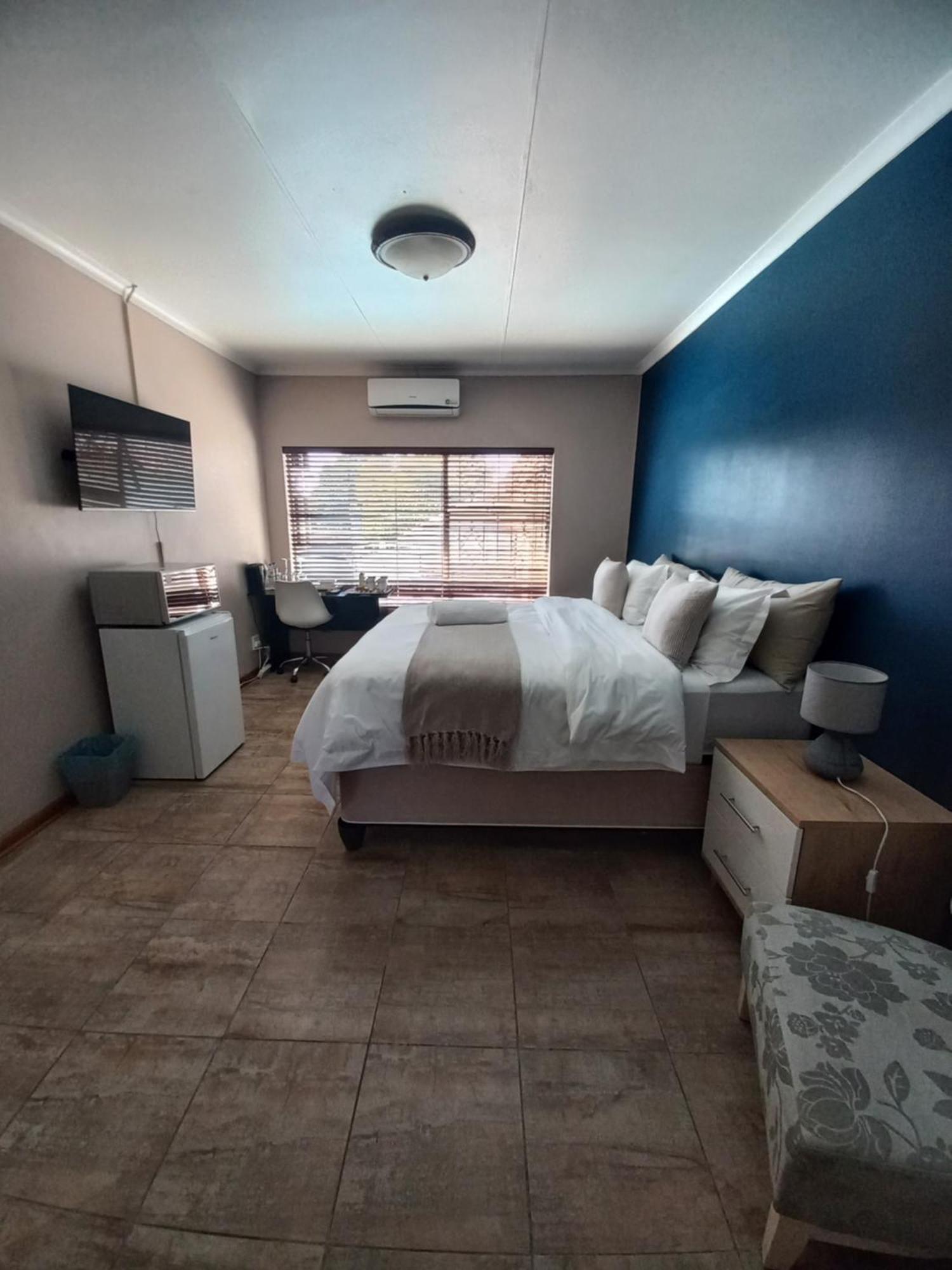 28 At Van Den Bos International Guesthouse 伊登维尔 外观 照片